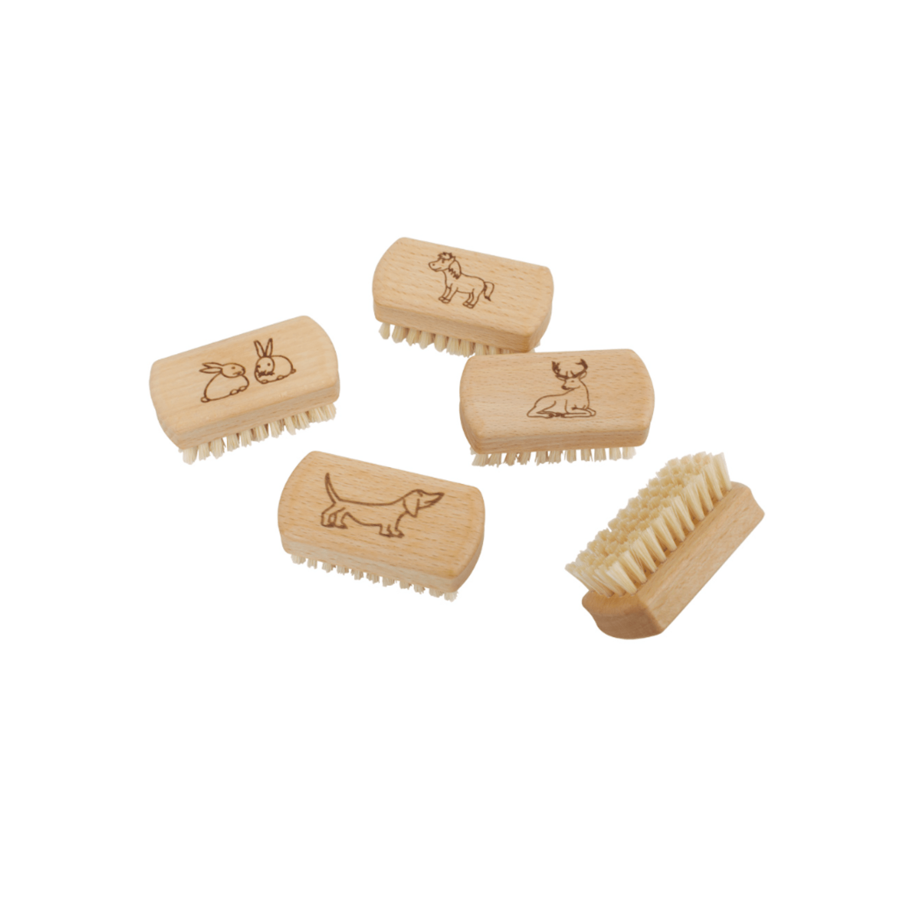Ensemble de petites brosses à ongles en bois avec des motifs d'animaux gravés sur le dessus.